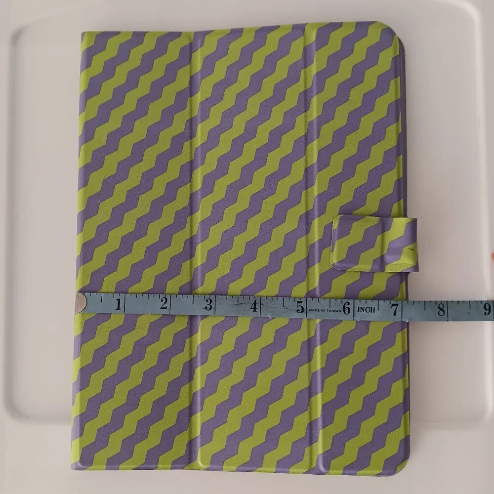 New GEMS Kids Zig Zag Universal Tablet Case Purple Green Screen Size 7